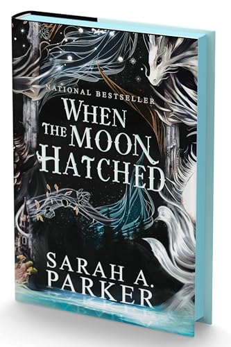 When the Moon Hatched: A fast-paced romantasy with undeniable chemistry in a stunning immersive world (The Moonfall Series, 1)