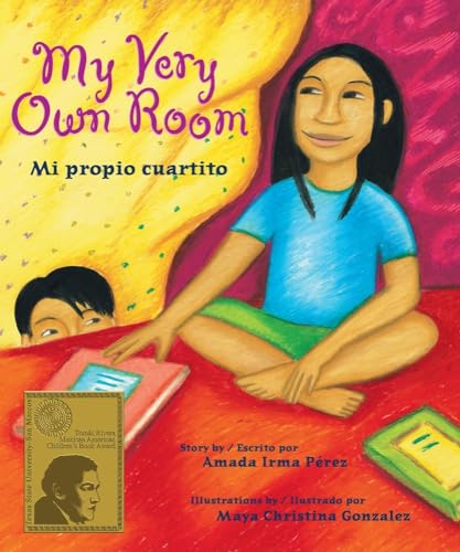 My Very Own Room _ Mi propio cuartito (English and Spanish Edition)