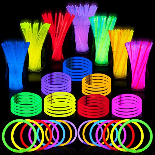 JOYIN Glow Sticks Bulk 400 8" Glowsticks ; Glow Stick Bracelets; Glow Necklaces; Glow in The Dark, July 4th, Christmas, Halloween Party Supplies Pack, Football Party Supplies