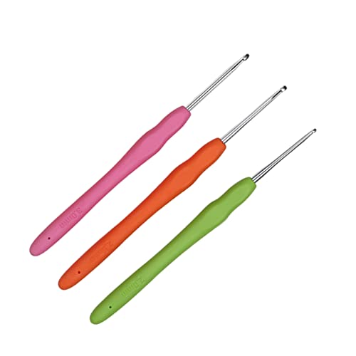 Crochet Hooks 2.0mm 2.5mm 3.0mm Crochet Needles QLRFFLJOY 3 pcs Crochet Hook Set DIY Yarn Weaving Tools for Knitting Gloves, Shoes, Bags, Hats, Socks, Scarf